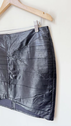 1955 Falda Zara Negro TL (30/40) - comprar online