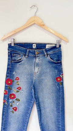 Art.8773 Jean Celeste Flores T26(36) - comprar online