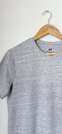 Art.7790 Remera H&M Gris TS - comprar online