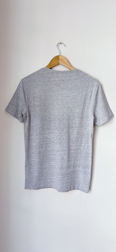 Art.7790 Remera H&M Gris TS en internet