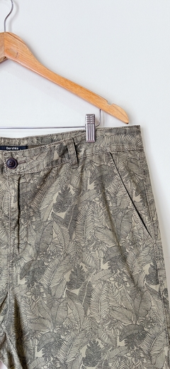 Art.7242 Bermuda Bershka Verde T38/48(H) - comprar online
