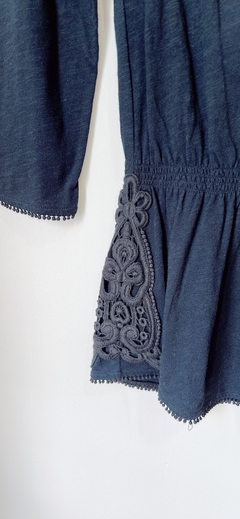 Art.8206 Blusa Akiaraba Negro T2 pequeño - comprar online