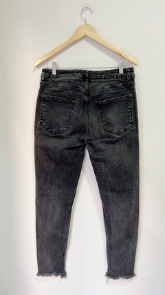 9265 Jean Zara Negro Roturas T32/42(H) en internet