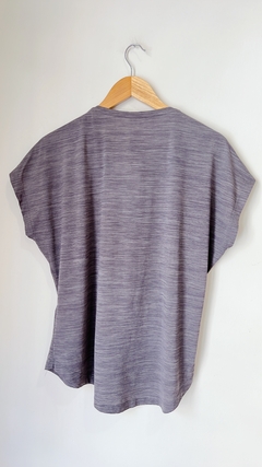 9747 Remera Vitnik Gris TL en internet