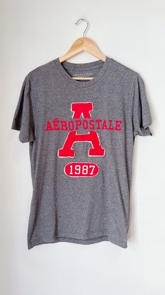 9956 Remera Aeropostale Gris TS