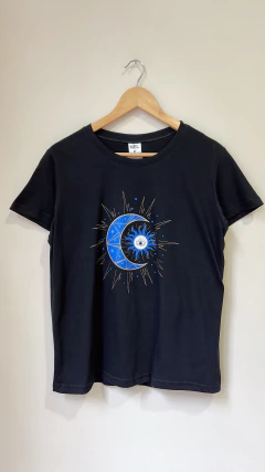 1420 Remera "Luna" Negro T4/5 pequeño