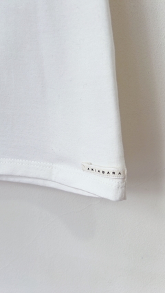 9852 Musculosa Akiabara Blanco T1 - cazabreva