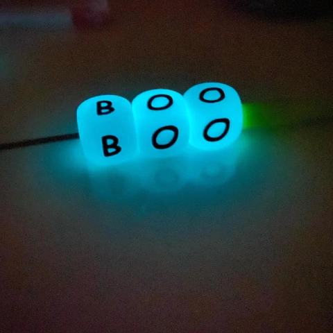 Letra 12 mm - N - SILICONA FOSFORESCENTE