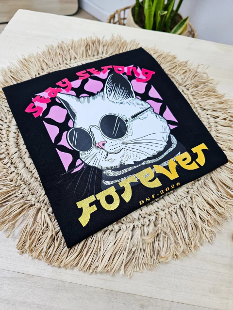 REMERA STRONG (RE0498)