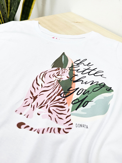 REMERA CHLOE en internet