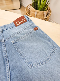 Imagen de SHORT MOM FIT - SKY BLUE (SH0050)