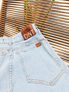 SHORT TULIPAN (SH0007) - Donata