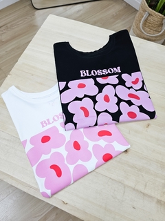 Imagen de REMERA BLOSSOM (RE0456)