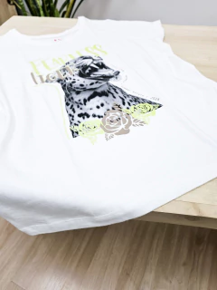 REMERA ARTEMISTA (RE0303) - Donata