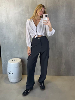 BLUSA CREPE MANGA LONGA BOTÕES BRANCA - comprar online