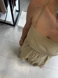 VESTIDO ALCINHA BABADOS VISCOSE KHAKI DESERT - Navy Store