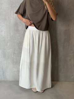 SAIA MIDI EVASÊ VISCOSE OFF WHITE na internet