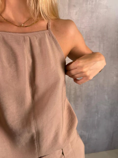 REGATA DECOTE FECHADO FLAME AREIA SABBIA - Navy Store