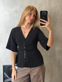 BLUSA MANGA BOTÕES PRETA - comprar online