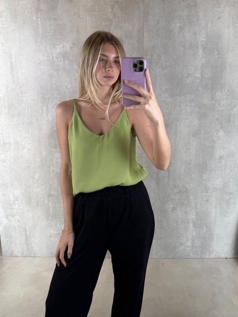BLUSA ALCINHA CREPE VERDE ESPERANÇA