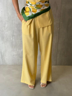 CALÇA ALFAIATARIA AMPLA COM LINHO AMARELO RÁFIA - Navy Store