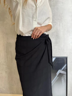 Imagem do SAIA MIDI PAREÔ VISCOSE TURATTI PRETA