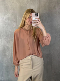 BLUSA CREPE MANGA LONGA BOTÕES NUDE - comprar online