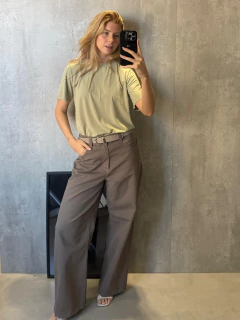 T-SHIRT ESSENTIAL GOLA CARECA VERDE ALECRIM - Navy Store