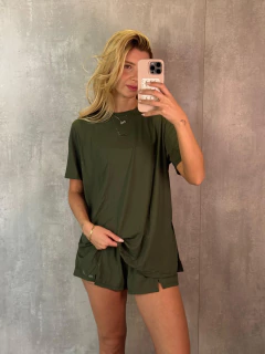 T-SHIRT AMPLA TECHNO VERDE CROCO - comprar online