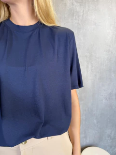 T-SHIRT ESSENTIAL GOLA CARECA AZUL MARINHO - Navy Store