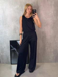 CALÇA WIDELEG EM MALHA FRIA PRETA na internet