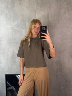 T-SHIRT BOXY ALGODÃO PRIME KHAKI VINTAGE na internet