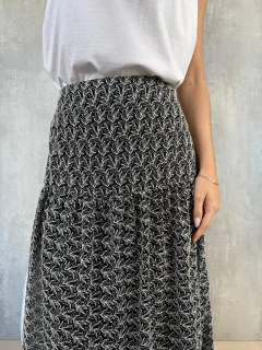 SAIA LONGA CAMADA BORDADA PRETA - Navy Store