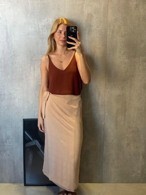 BLUSA ALCINHA CREPE BROWN CERAMIC - comprar online