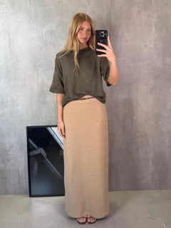 T-SHIRT EM TRICOT DARK OLIVA - comprar online