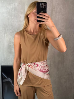 CALÇA WIDELEG EM MALHA FRIA CASTANHO - loja online