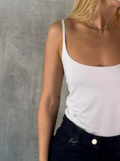 ALCINHA DUPLA EM MALHA FRIA UV BRANCA. - Navy Store