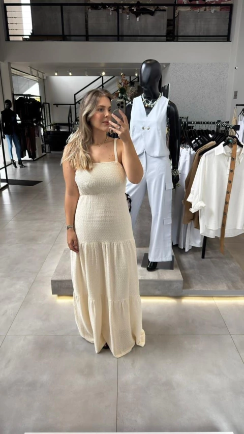 VESTIDO MIDI CAMADAS EM MALHA TRICOT NATURAL - comprar online