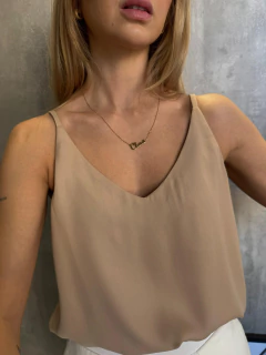 BLUSA ALCINHA CREPE AREIA na internet