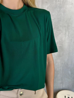 T-SHIRT ESSENTIAL GOLA CARECA VERDE FLORESTA - loja online