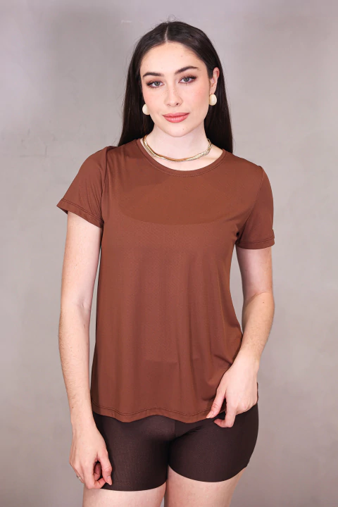 T-SHIRT TECHNO DRY ESSENTIAL CACAU - comprar online