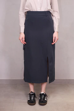 SAIA MIDI ALFAIATARIA CARGO CHUMBO na internet