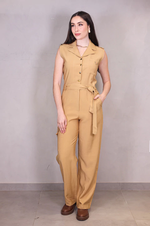 MACACÃO CARGO BOTÕES KHAKI - comprar online