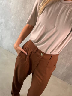 CALÇA ALFAIATARIA CENOURA LINHO BOTÕES NOGUEIRA - Navy Store