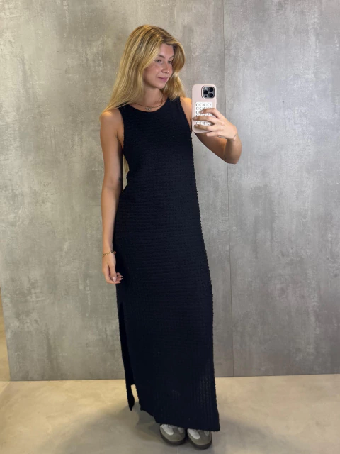 VESTIDO MIDI NADADOR EM MALHA TRICOT PRETO - comprar online