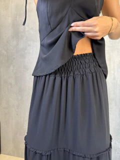 SAIA MIDI LASTEX CAMADAS PRETA na internet