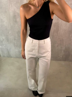 REGATA OMBRO SÓ EM MALHA FRIA CANELADA PRETA. - Navy Store