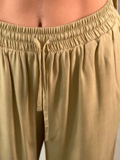 CALÇA PANTALONA RESORT VISCOSE KHAKI DESERT - loja online
