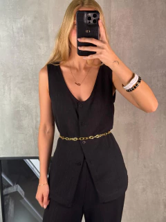 COLETE EM MALHA TRICOT FILATTI PRETO - comprar online