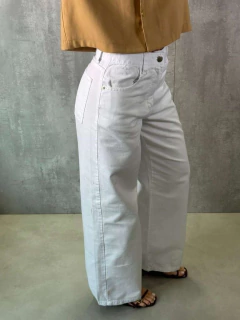 CALÇA WIDELEG SARJA OFF WHITE